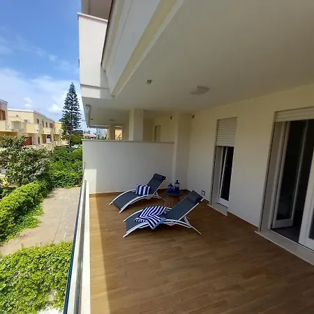 Luxury Near The Private Parking Space *