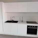 Luxury Near The Private Parking Space Διαμέρισμα
