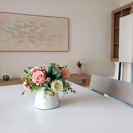 Apartment Luxury Near The Private Parking Space *